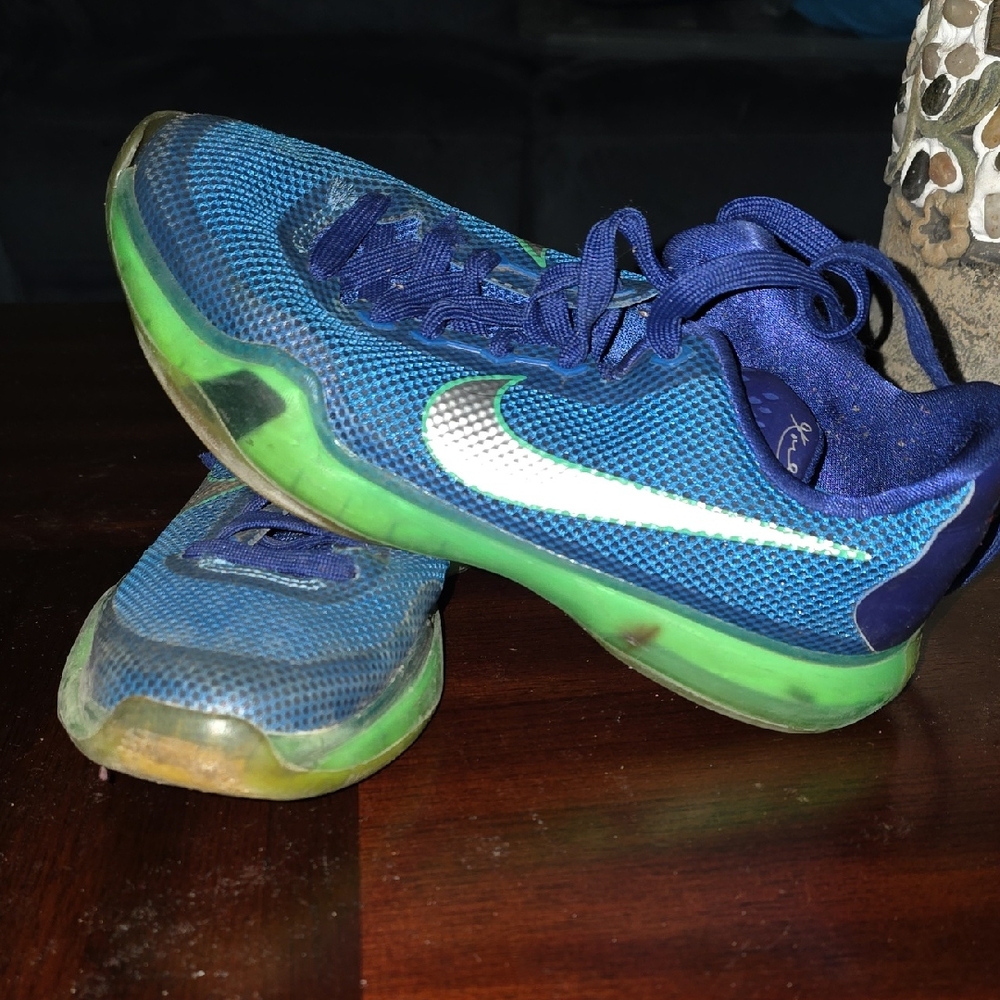 Nike Kids Blue and Green Sneakers
